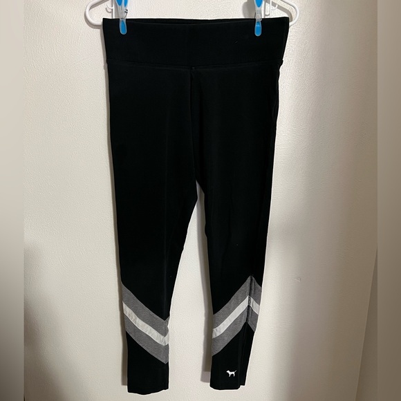 VICTORIA'S SECRET PINK Yoga Striped Classic Logo Lettings Women's‎ Size M - Picture 1 of 5
